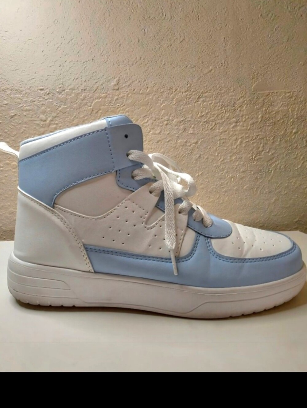 Pastel White Light Blue Colorblock High Top Sneakers PU Leather Size 8
